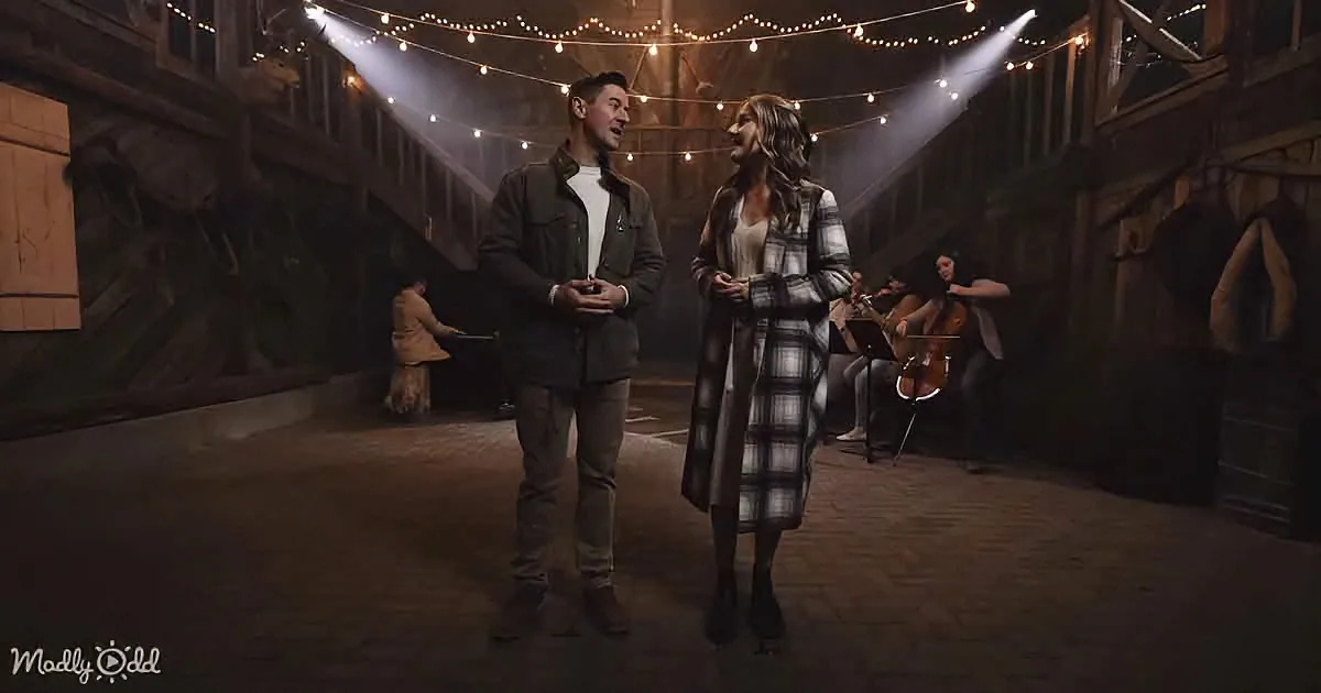 ''The First Noel'' Sweetest Daddy-Daughter Duet