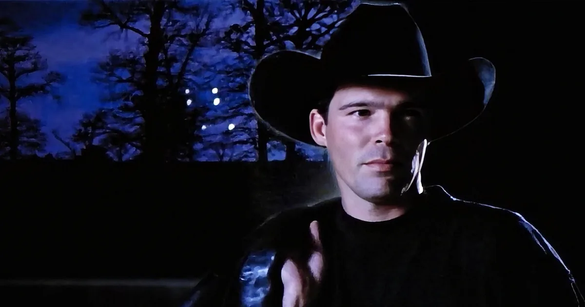 Clay Walker''s Beautiful Narrative Woven Together in ''The Chain of Love''