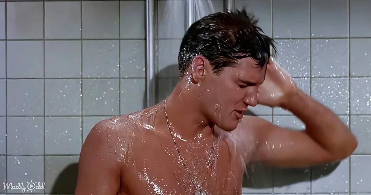 'Elvis in the Shower: 4k Restoration of the Iconic Scene From 'G.I. Blues'