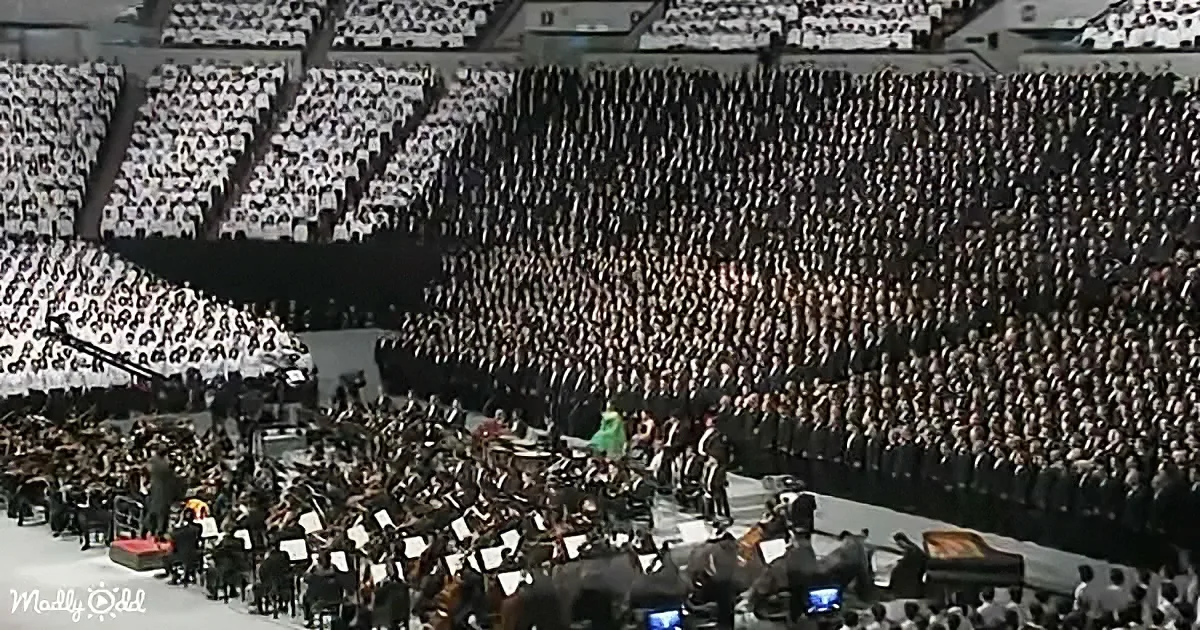 10,000 Japanese choir singing Beethoven’s ‘Ode to Joy’
