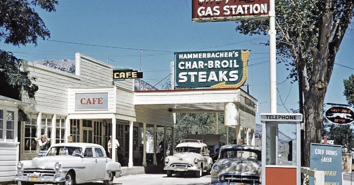 Vintage '50s & '60s Family Road Trip Photos in Color