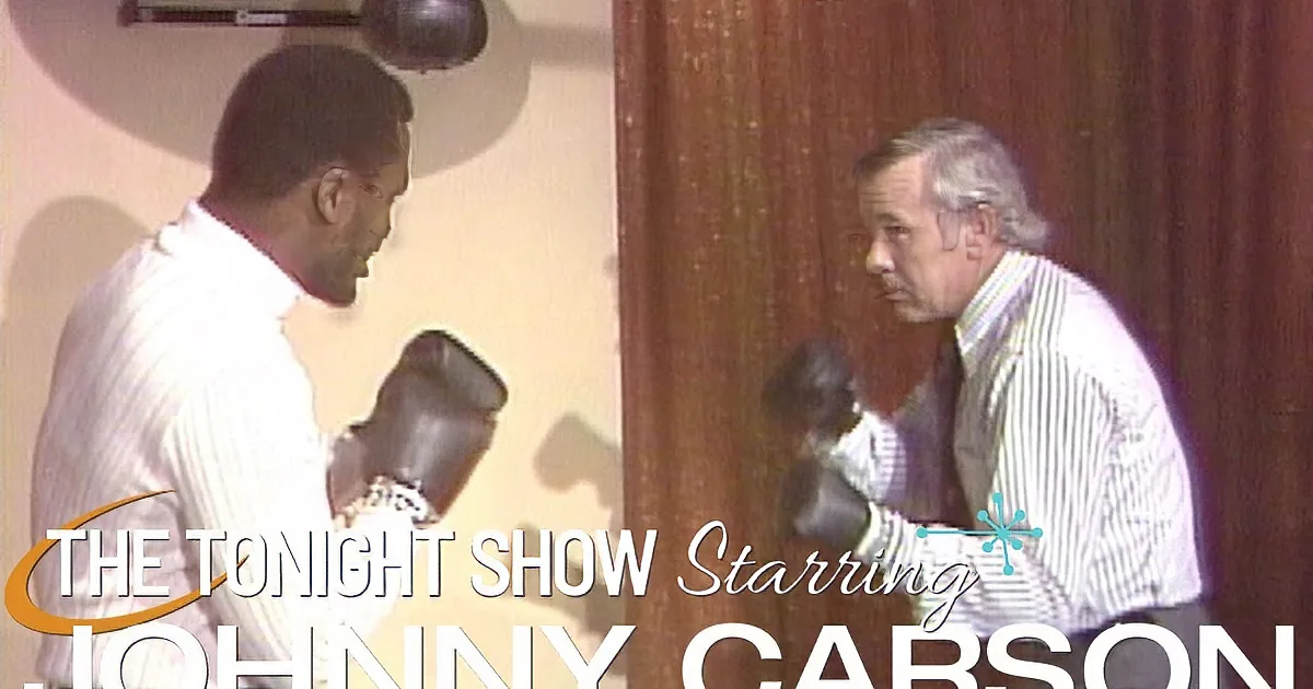 Hilarious Boxing Match Between Joe Frazier and Johnny Carson