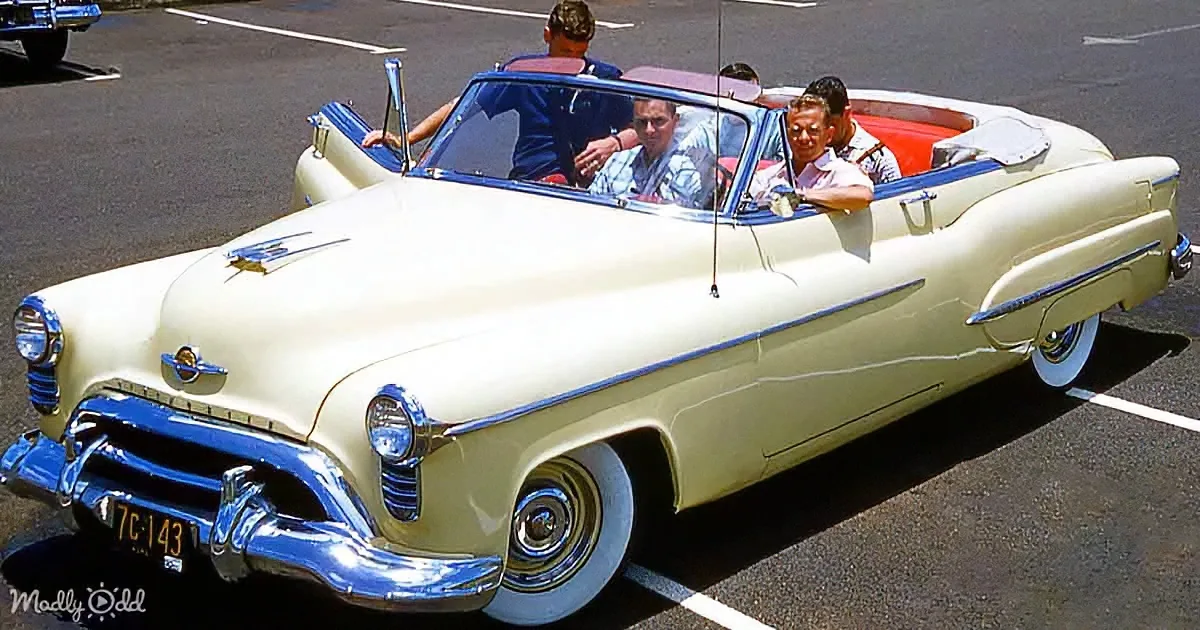 Colorful Memories of the 1950s That Bring the Past Back to Life