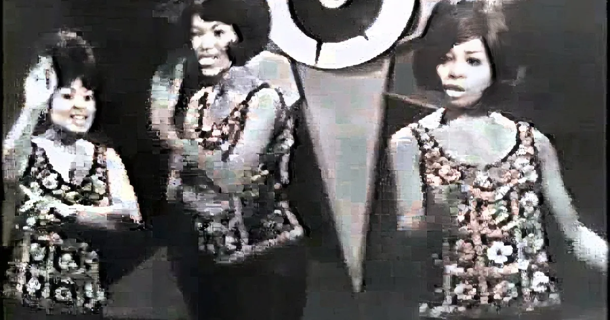 Travel Back in Time With the Marvelettes' 'Please Mr. Postman' in 1961