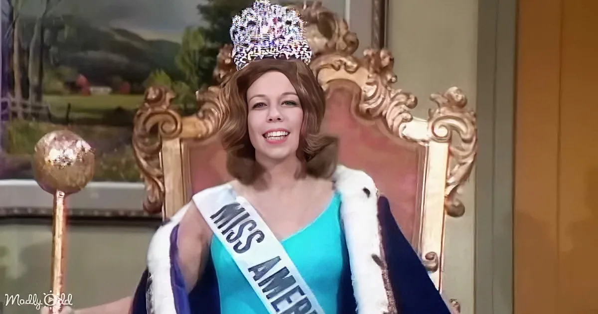 Carol Burnett as Miss America Cracks up Harvey Korman