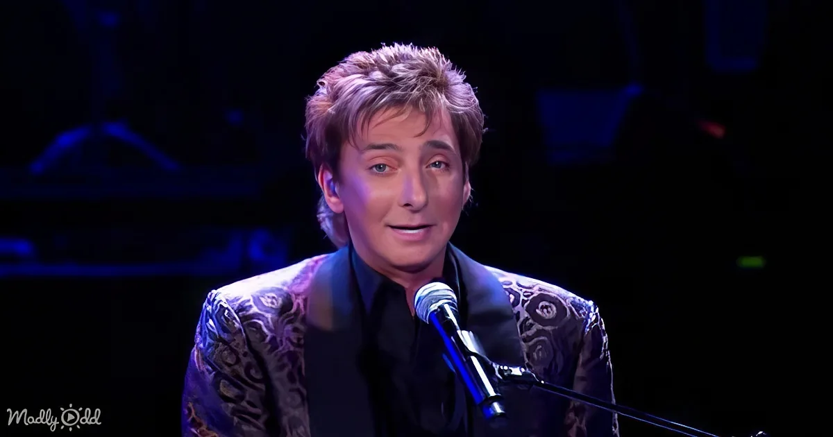 Barry Manilow Serenades Paris With ''Even Now'' Live