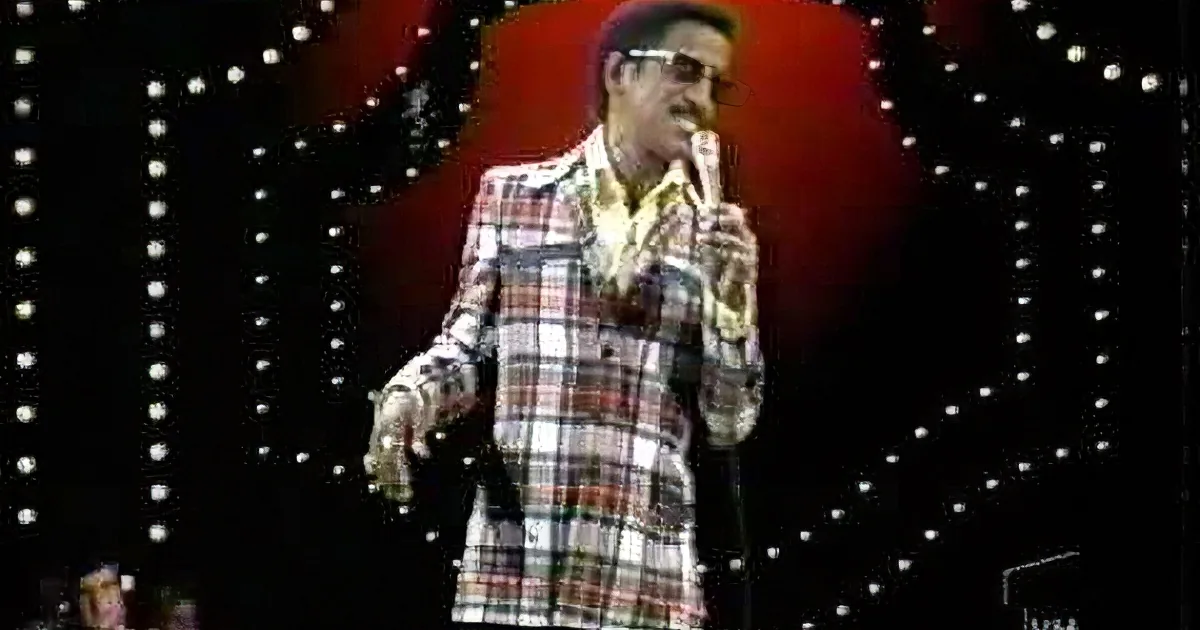 Sammy Davis Jr. Mesmerizes With 'Candy Man' in 1972 Performance