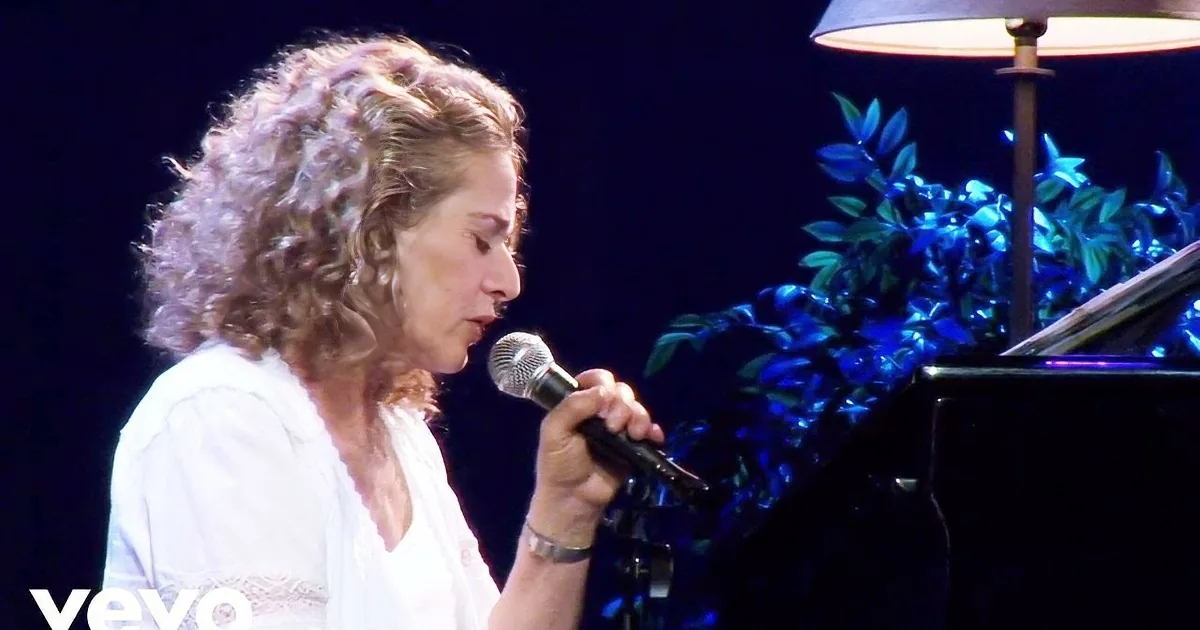 Enjoy an Intimate Rendition of Carole King's 'Will You Love Me Tomorrow?'