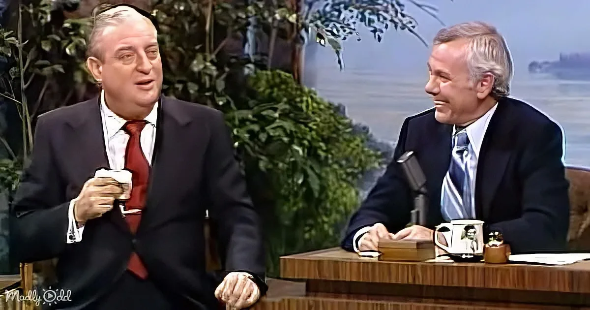 Rodney Dangerfield Makes Carson Fall out of His Chair Laughing