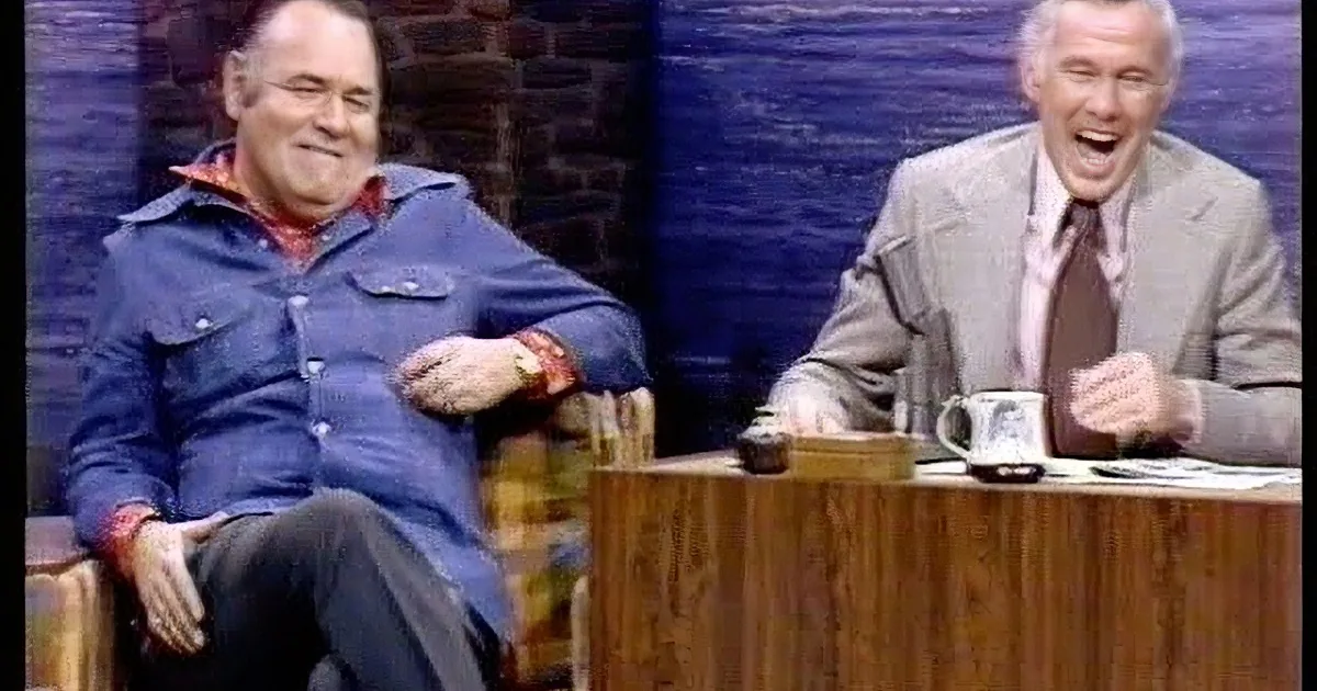 Jonathan Winters Tells Drinking Stories of Johnny and Him When They Were Young!