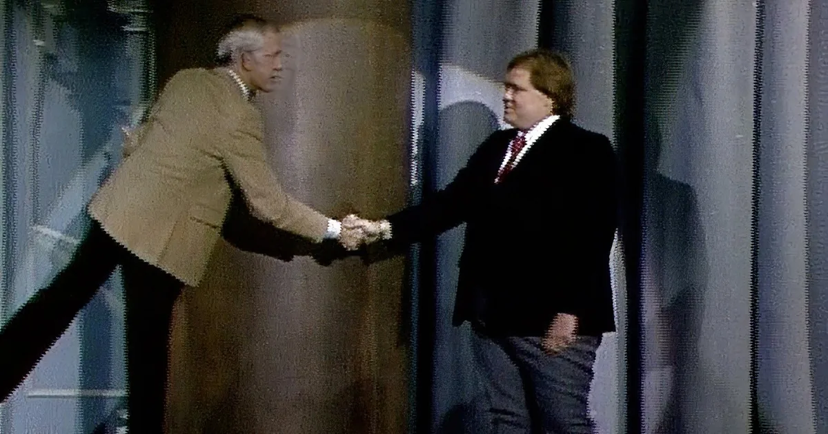 Louie Anderson's Hysterical Debut Unleashes Laughter on Carson Show