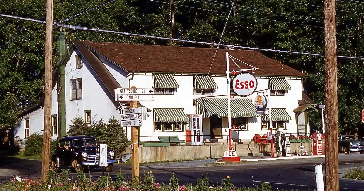 Old Gas Stations in 1950s America, Now in Color
