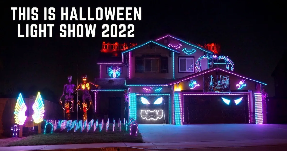 Couple''s Halloween Light Show You Need to Experience to Believe