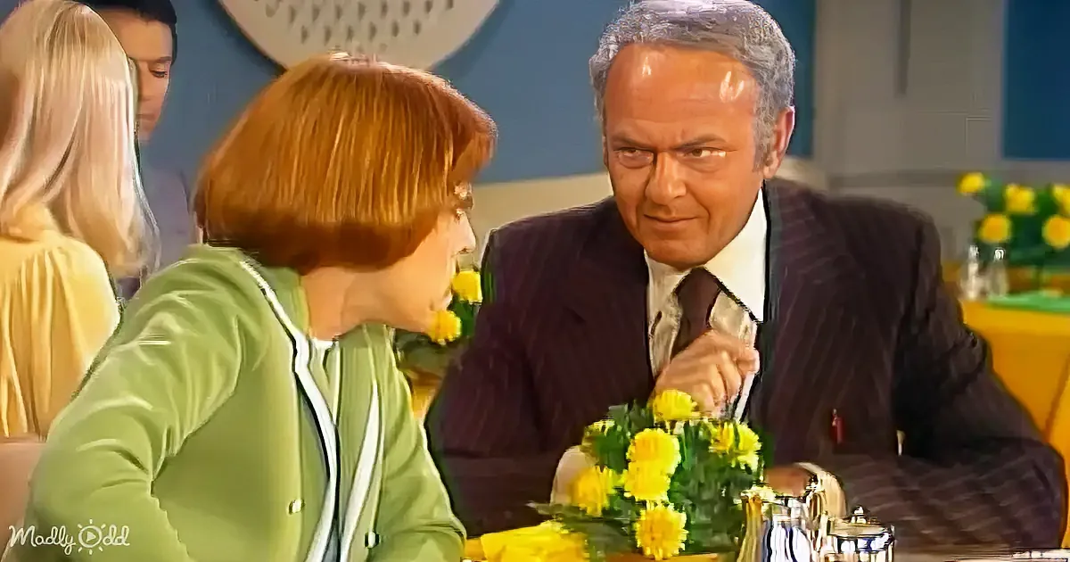 Carol Burnett Tackles Annoying Hubby Habits in Classic Comedy Sketch