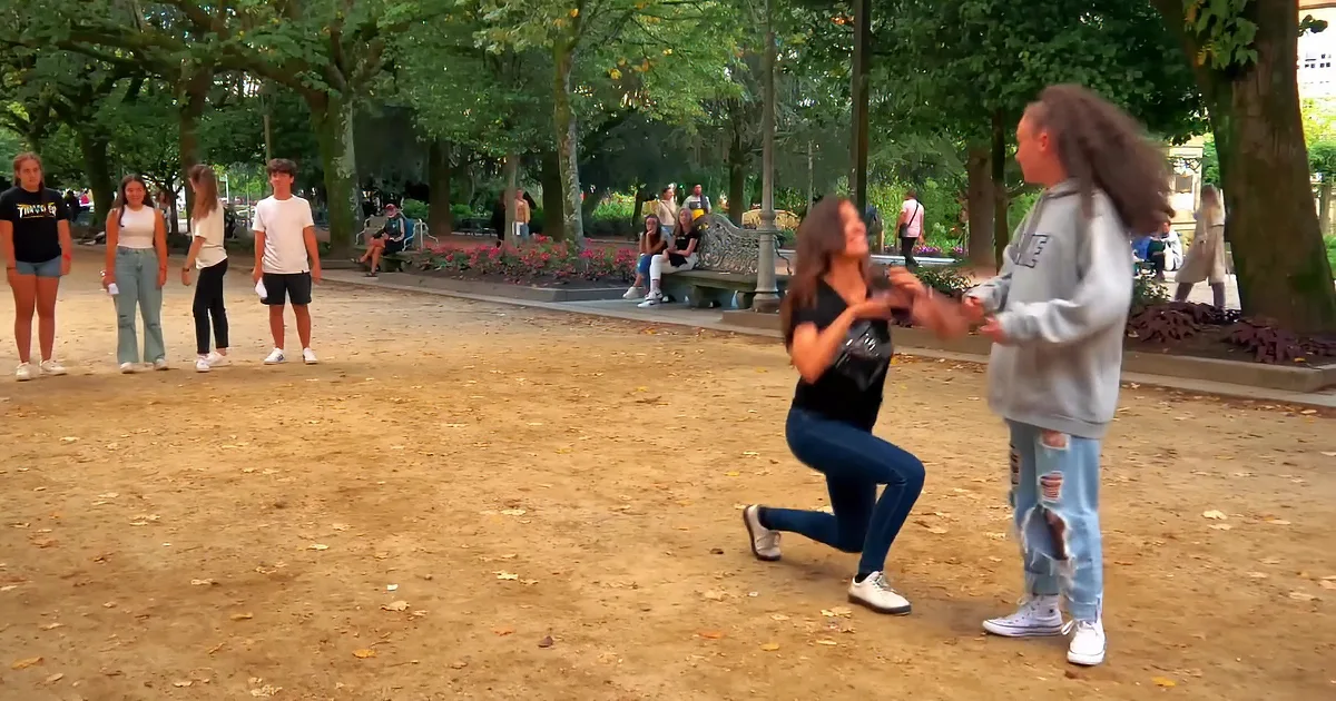 Unsuspecting Girl Becomes Star of Flash Mob Crafted Just for Her