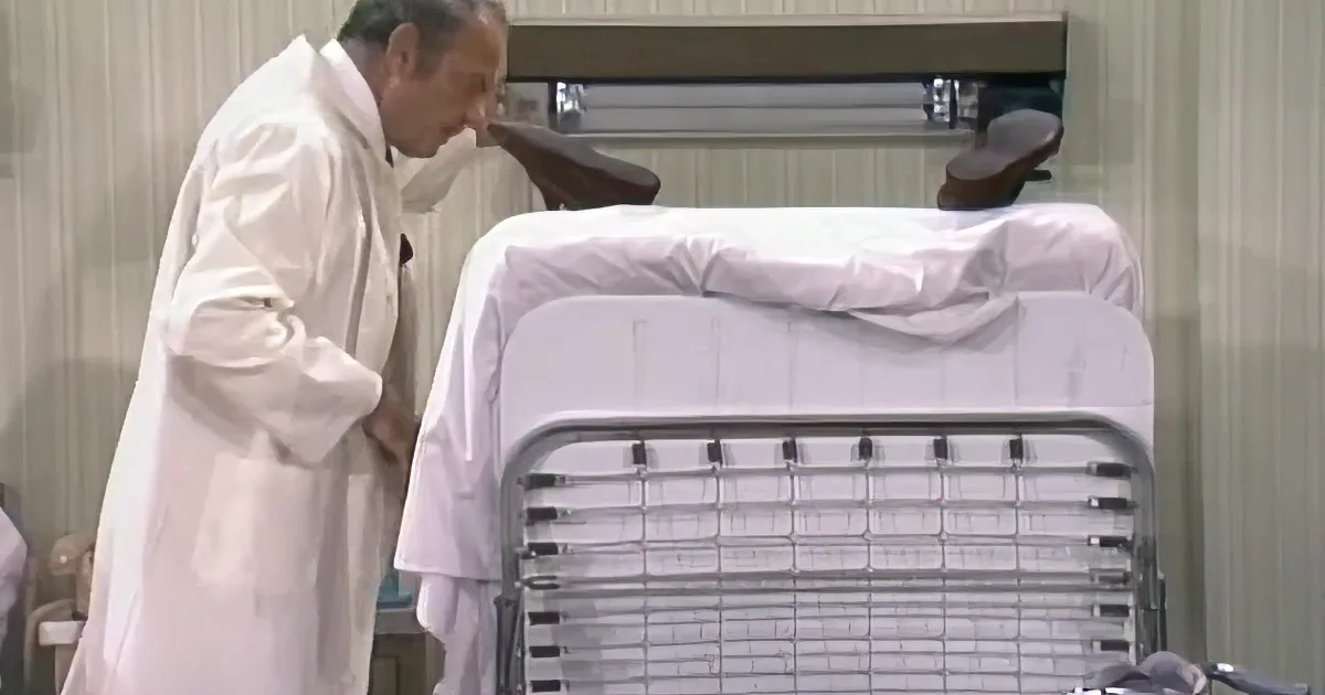 '1976 Hysteria: Carol Burnett in Hospital Chaos - 'The Worst Roommate Ever'