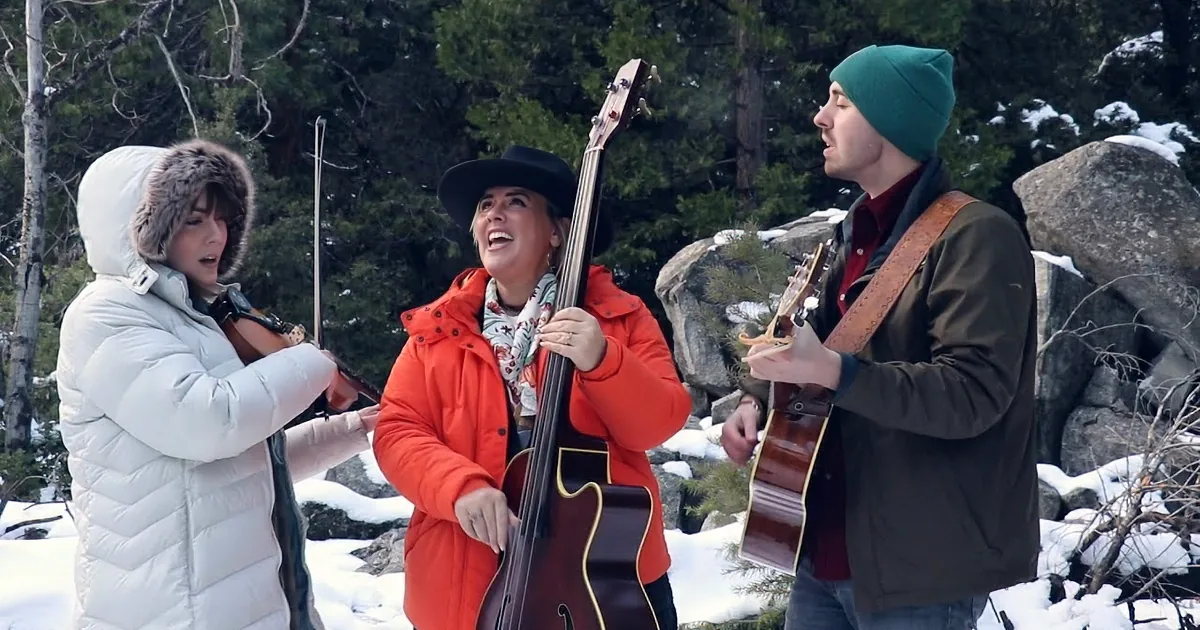 Southern Raised Reimagines ''White Christmas'' With Enchanting Bluegrass