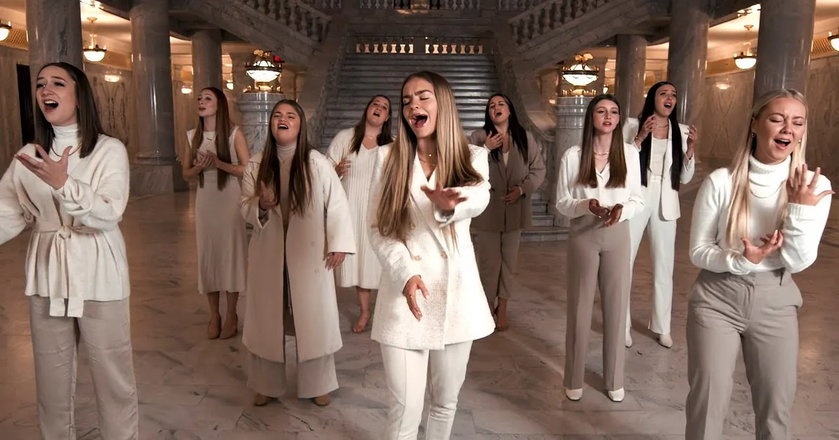 Byu Noteworthy''s ''O Holy Night'' -- a Captivating Acapella Treasure From 1965