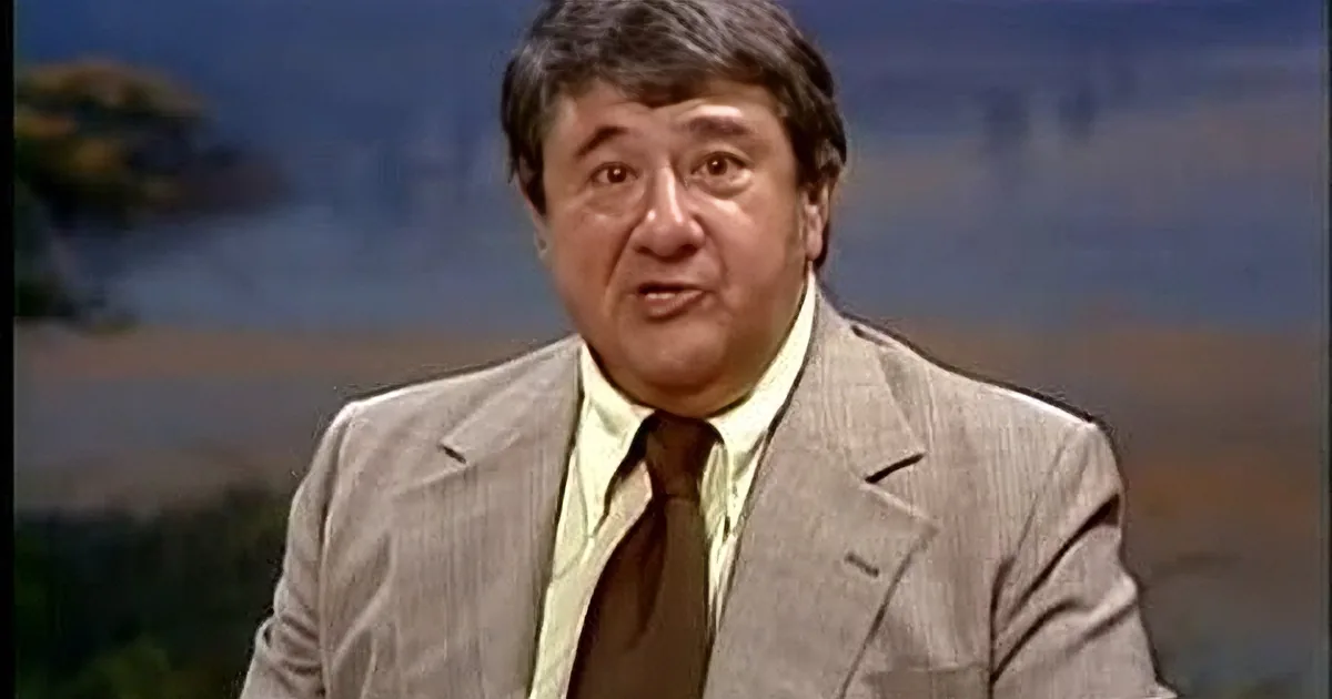 Buddy Hackett''s Derby Hat Jokes Steal the Show on Johnny Carson, 1977