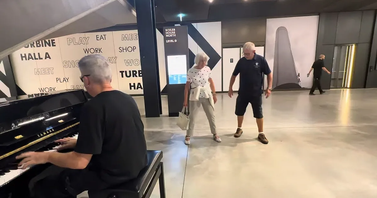 Senior Duo Performs 'Walkabout Boogie' Surprise in Mall