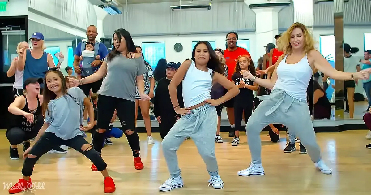 Phil Wright's 'Let's Groove' Dance Is Taking Over the Internet