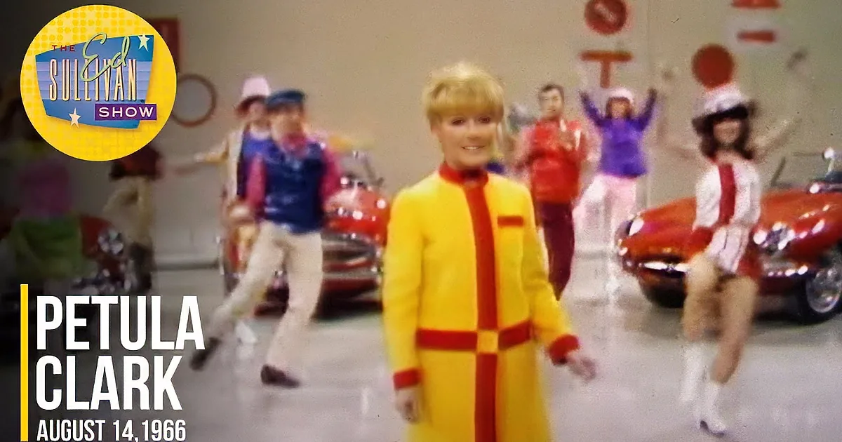 Petula Clark Revives Golden Warmth in 1965 With ''Happy Heart''