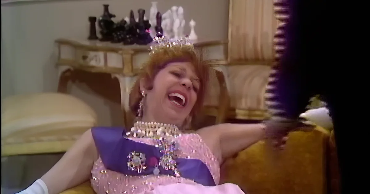 See the Chaotic Moment a Princess Has One Drink Too Many!