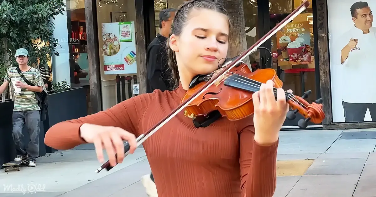 Teen Violinist Wows Onlookers, Plays Queen's 1984 Hit 'I Want to Break Free'