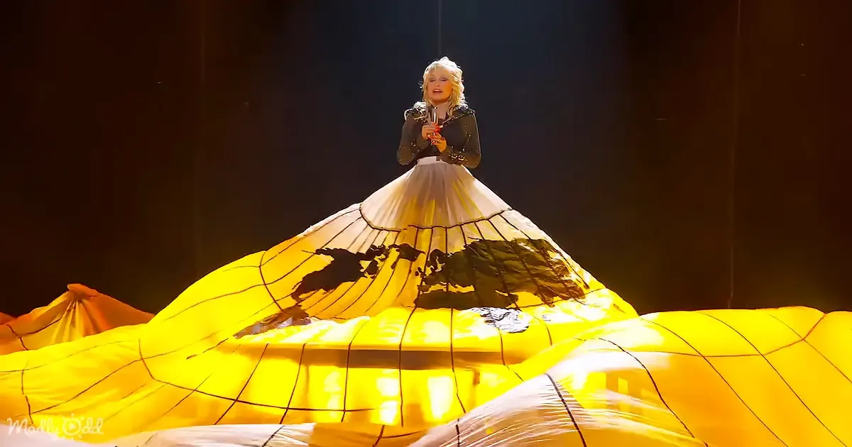 Dolly Parton's Electrifying Performance of 'World on Fire' at the 58th Acm Awards