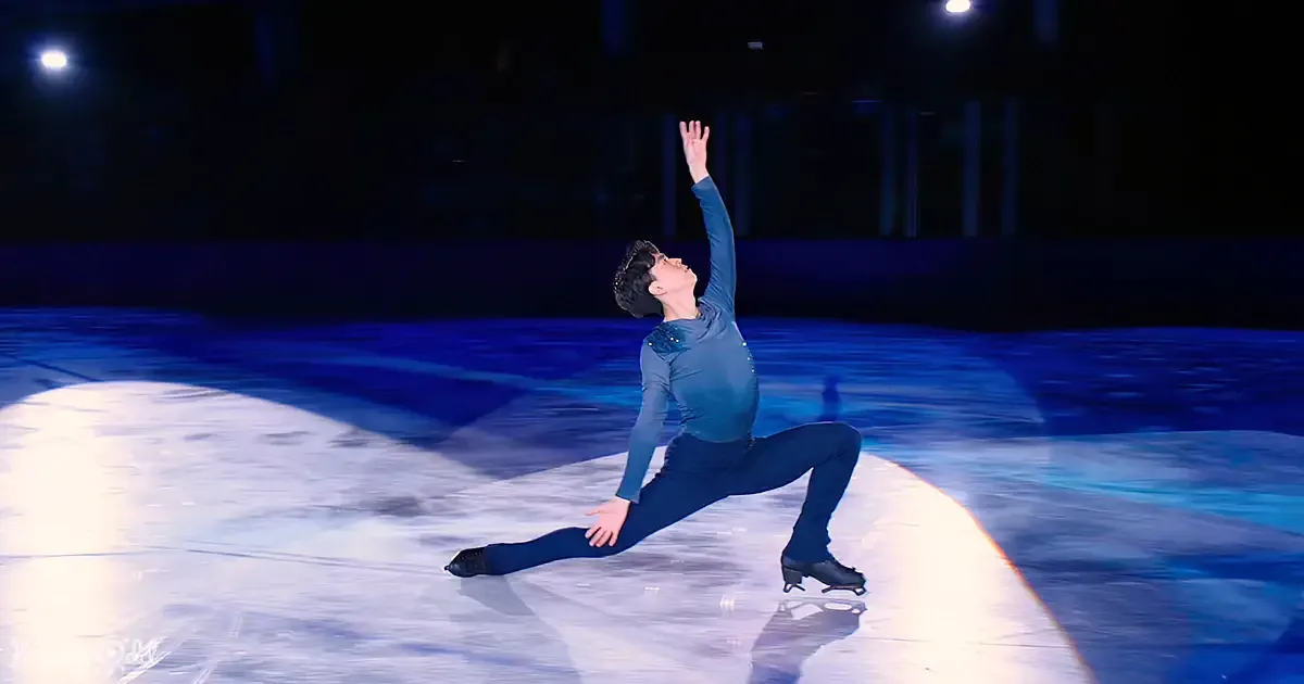Skater's Routine Based on Legendary 'Starry Night' Painting Will Give You Chills