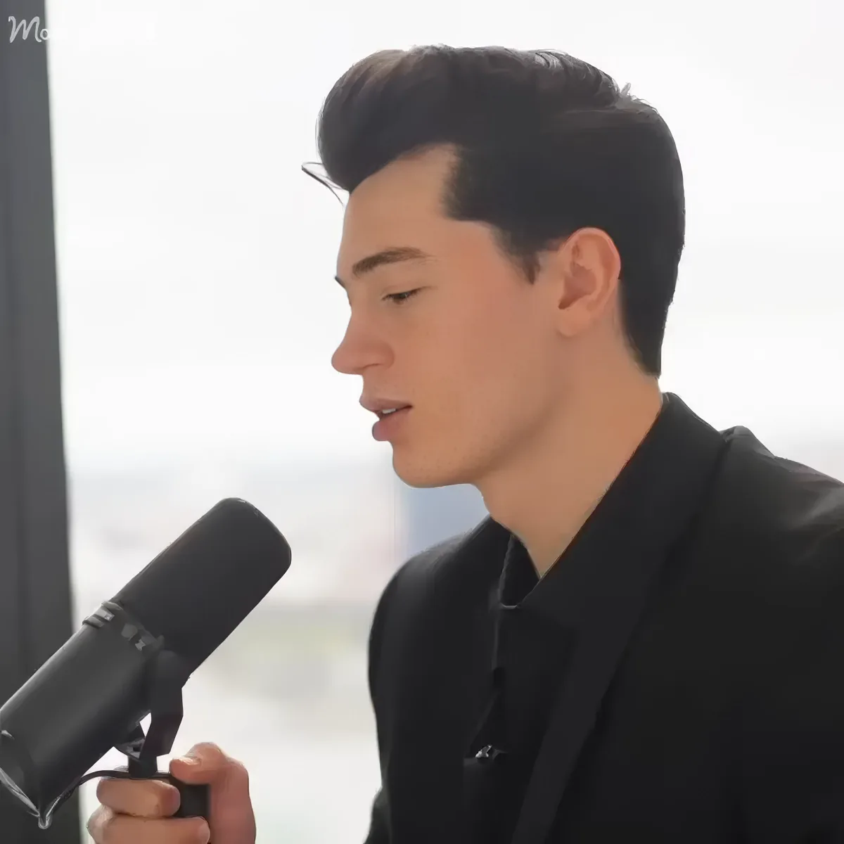 Elliot James Reay's emotional Elvis cover