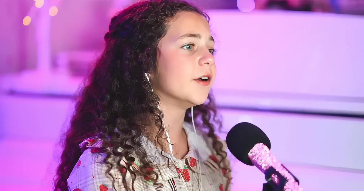 Sophie Fatu, 11, Pays Heartfelt Tribute to Dolly Parton With a Charming Cover of ''9 to 5''