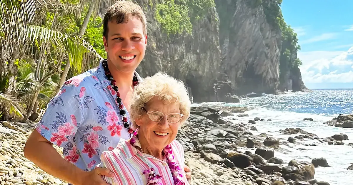 Grandson Takes His 93-Year-Old Grandma on a Dream Tour of All 63 National Parks