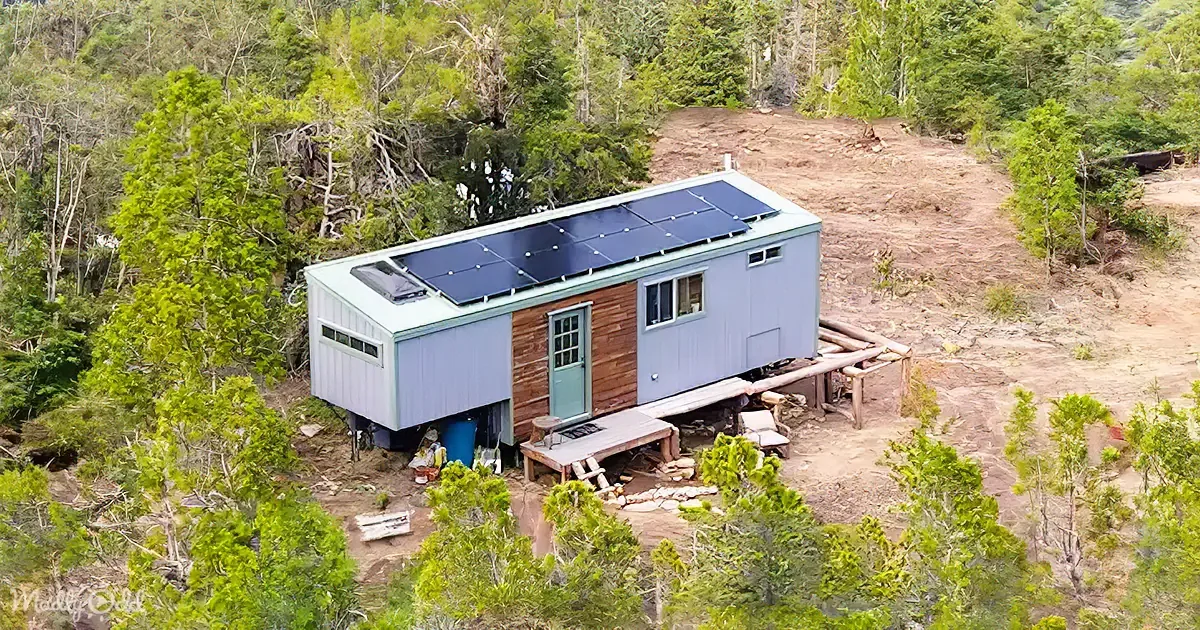 Budget Diy Solar Tiny Home Built off-Grid on 5th Wheel Trailer