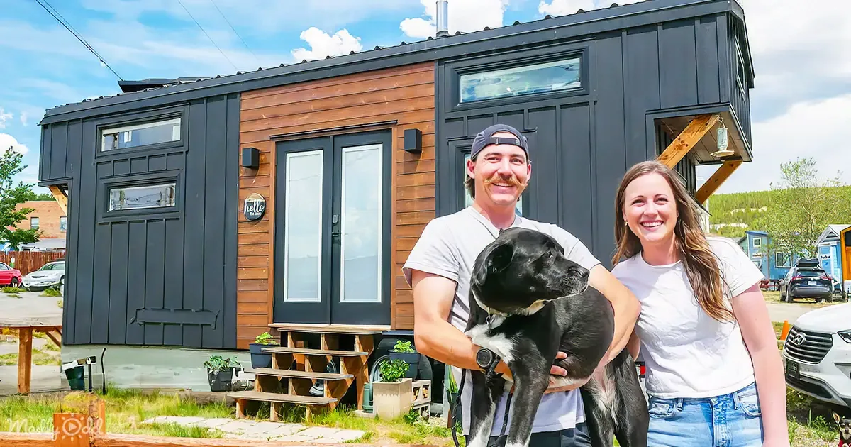 Couple Proves Tiny Living Doesn''t Mean Sacrificing Clever Conveniences