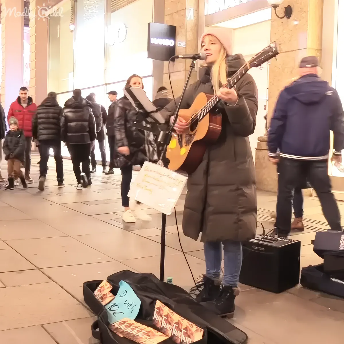 Veronika Twerdy's Hallelujah street performance