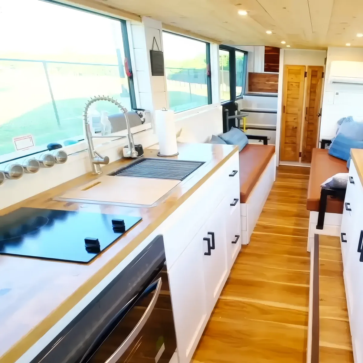 Luxurious tiny house from family project
