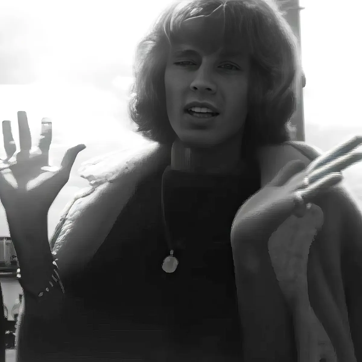 Restored classic hit "The Sun Ain't Gonna Shine Anymore"