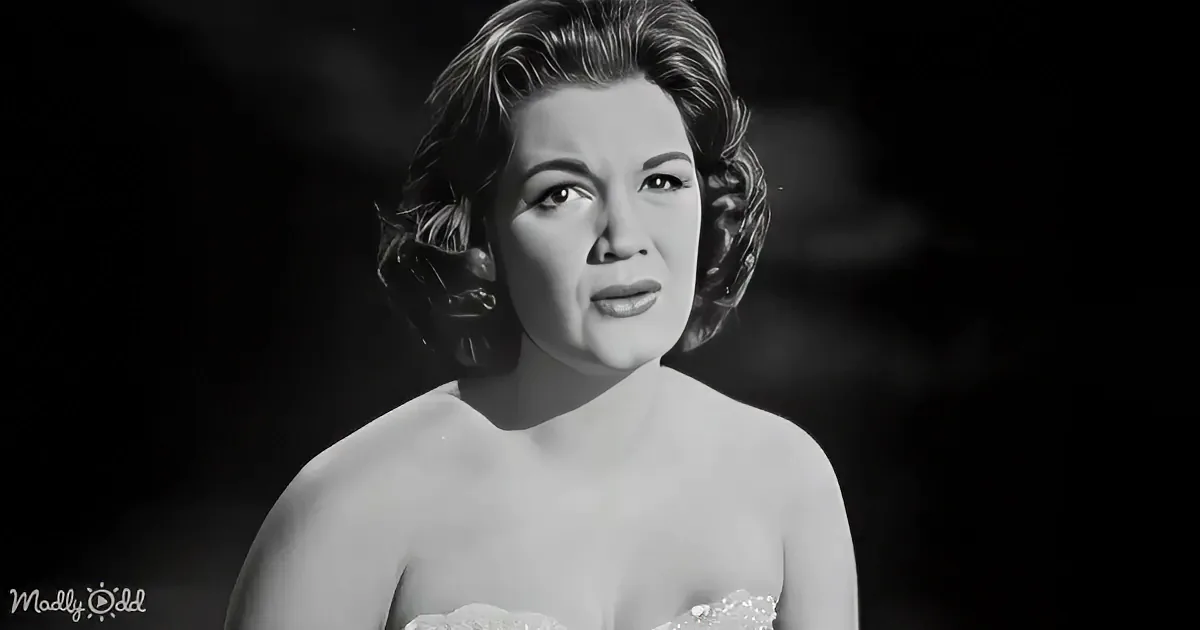 Connie Francis Performs 'My Heart Has a Mind of Its Own' Live in 1961