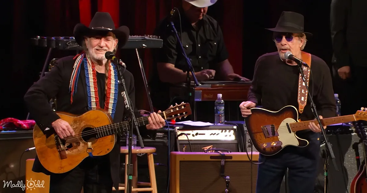 Crowd Goes Nuts for Willie and Merle's 'Okie From Muskogee' Live Show