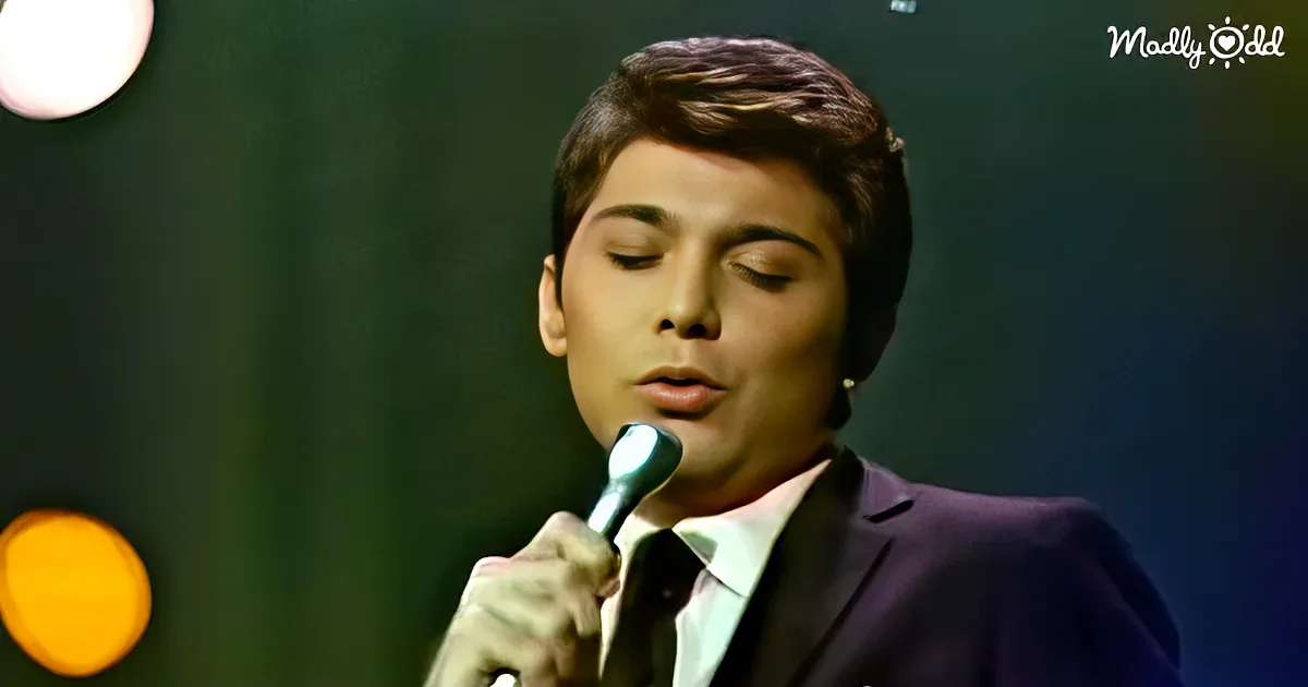 Paul Anka Sings His Greatest Hits, From 'Diana' to 'Put Your Head on My Shoulder'