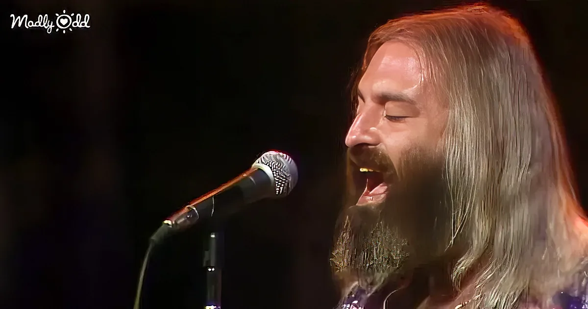 The Turtles' 'Happy Together' Transports You to the Carefree Days of 1976