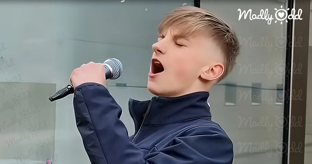 Street Teen Stops Traffic With His Haunting 'Heartbreak Hotel'