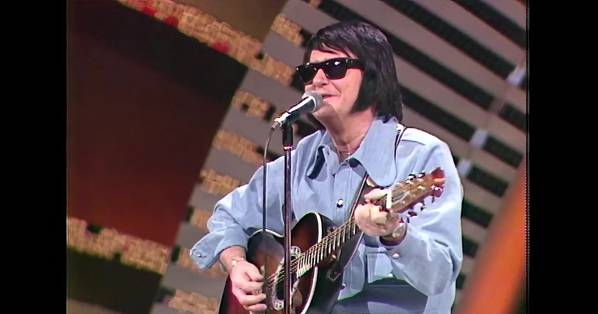 Tune in to 1974 With Roy Orbison's Soaring Vocals on 'Pretty Woman'