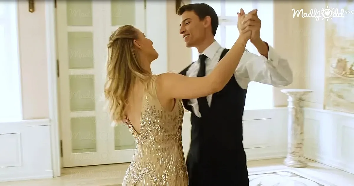 Couple's Dreamy Wedding Dance to Nat King Cole