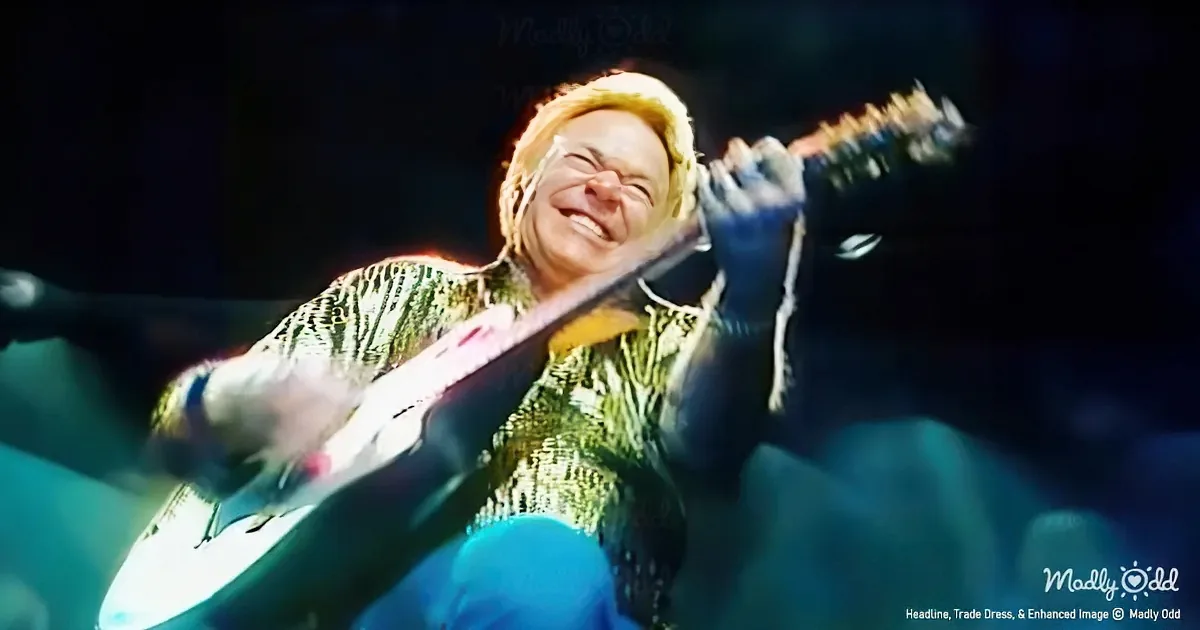 Roy Clark Wrangles ''Malaguena'' on 12-String Guitar Hotter''n a Tin Roof in July