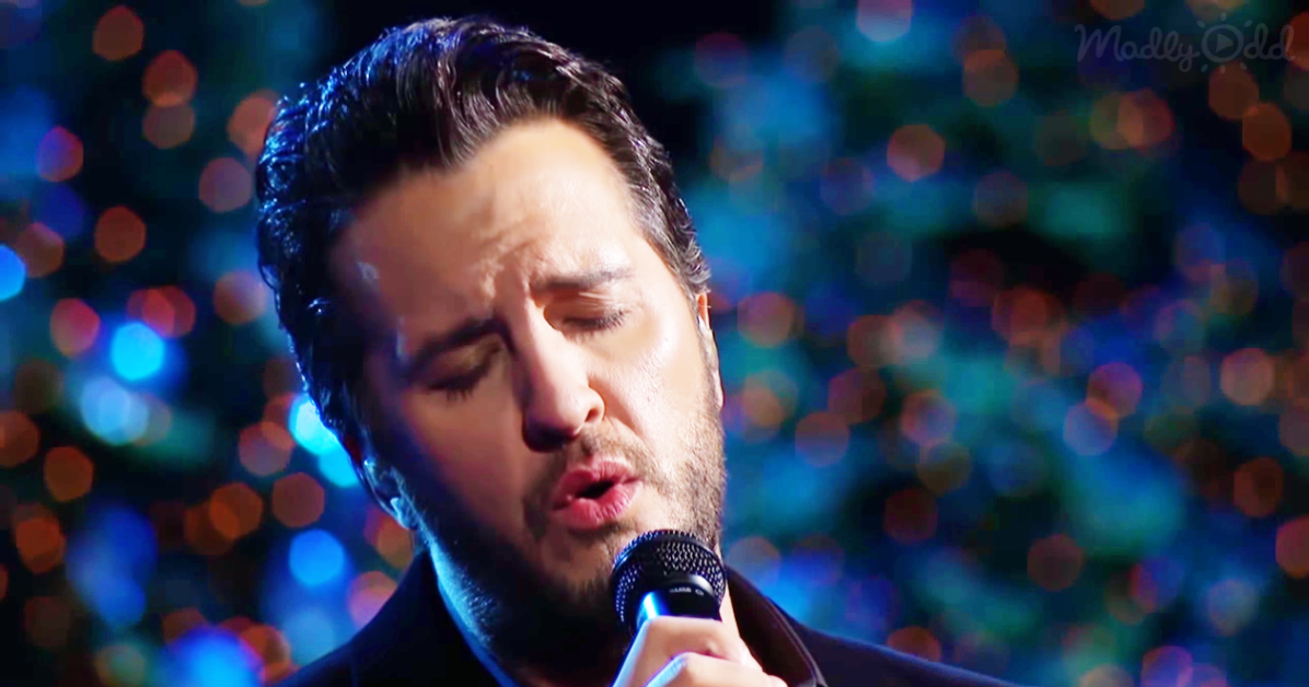 Luke Bryan 'O Holy Night'