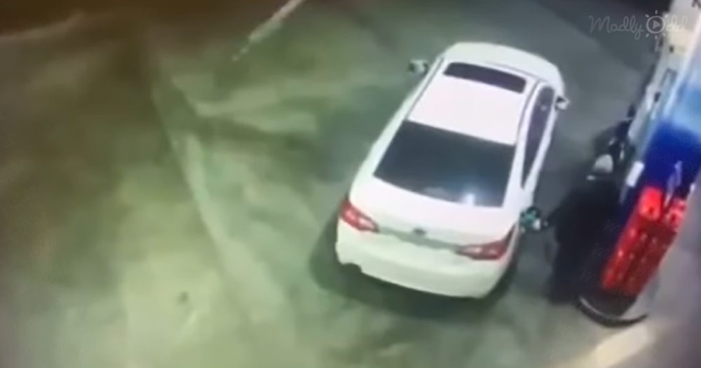 Grandpa scares off 3 attackers